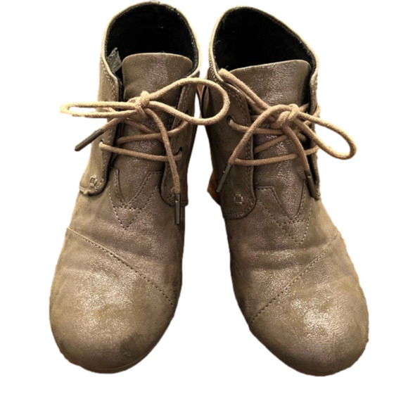 Toms wedge booties, distressed bronze, size 8.5. - Picture 1 of 6